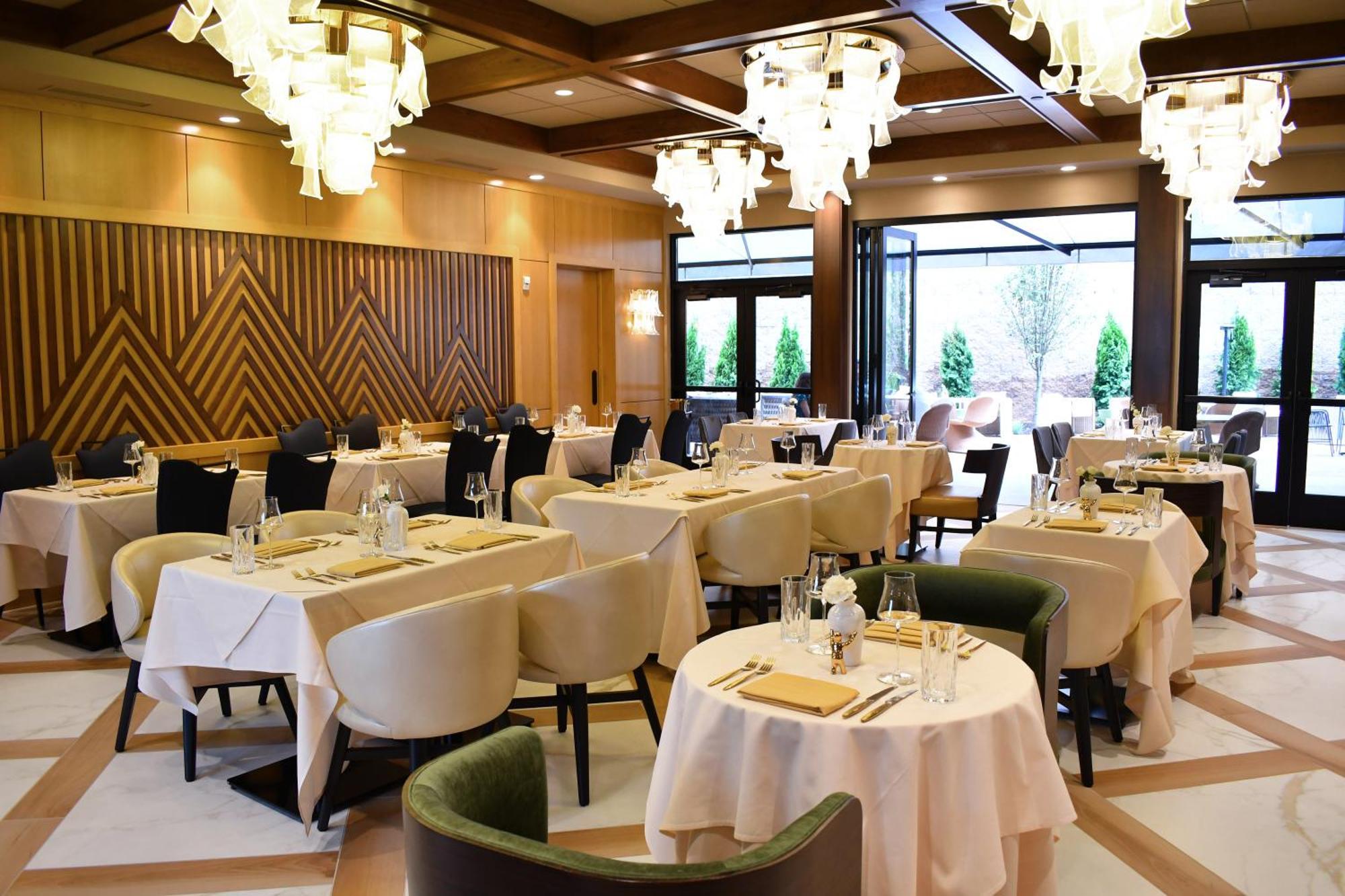 The Swiftwater Hotel Bagian luar foto