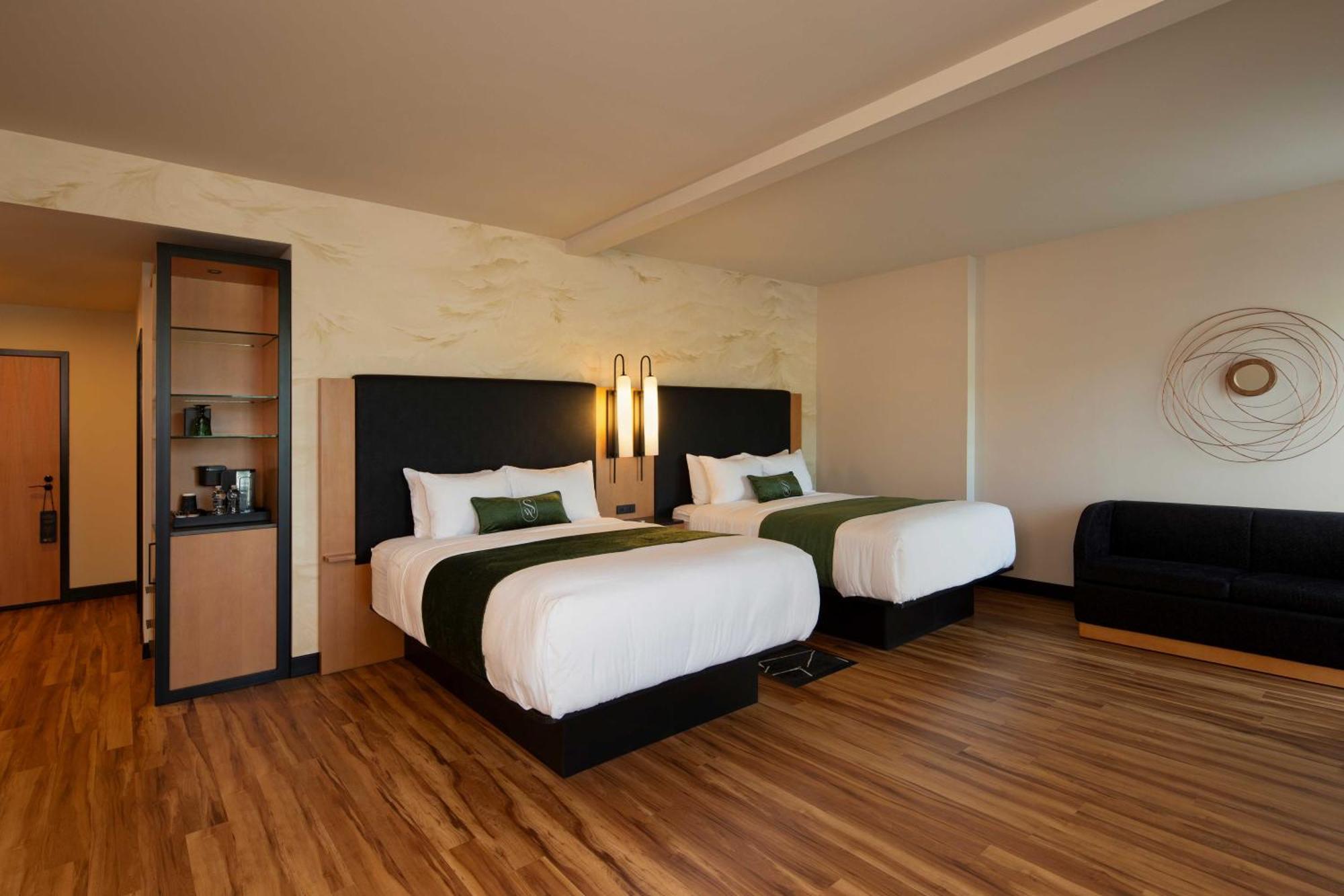 The Swiftwater Hotel Bagian luar foto