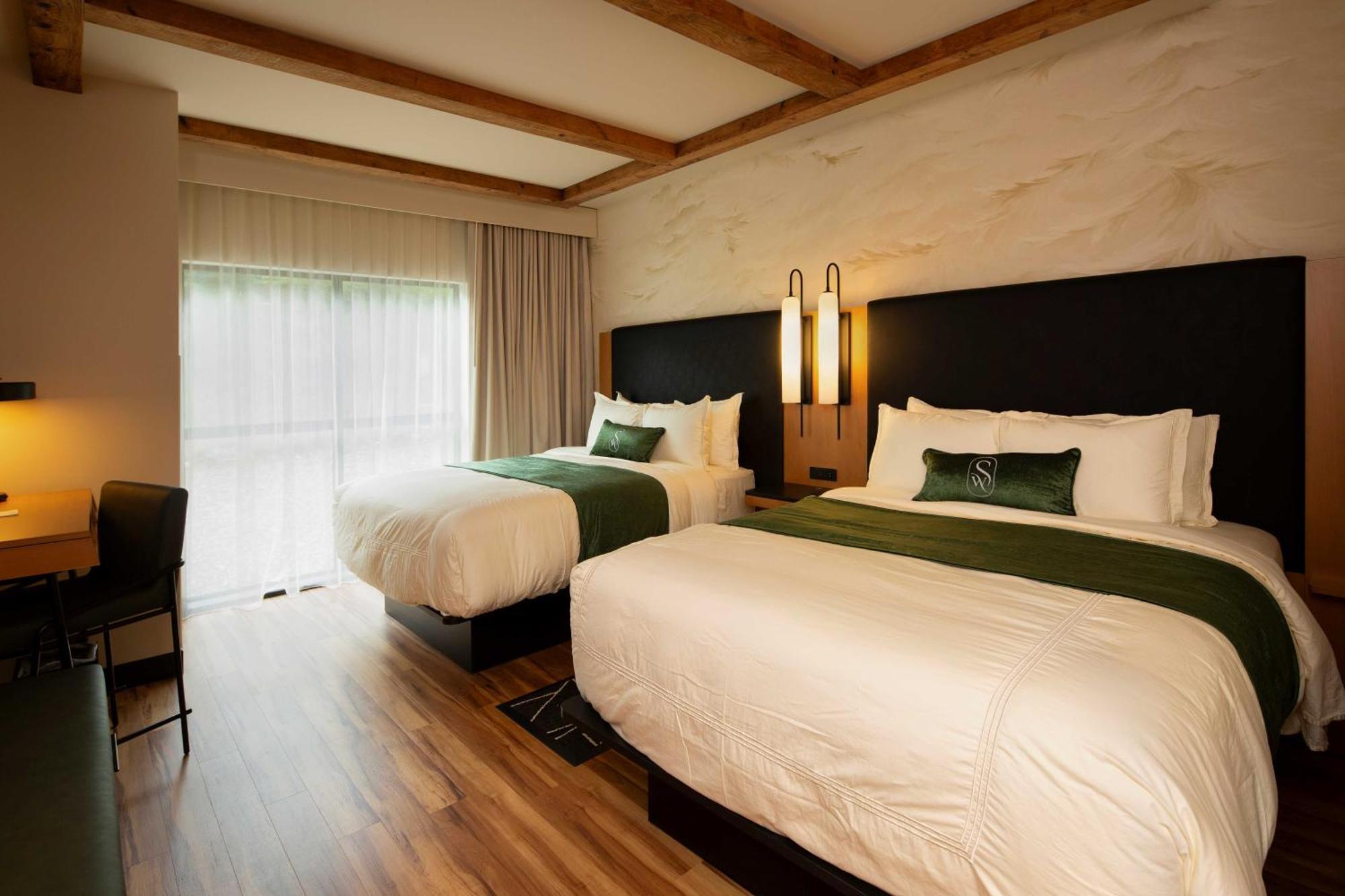 The Swiftwater Hotel Bagian luar foto
