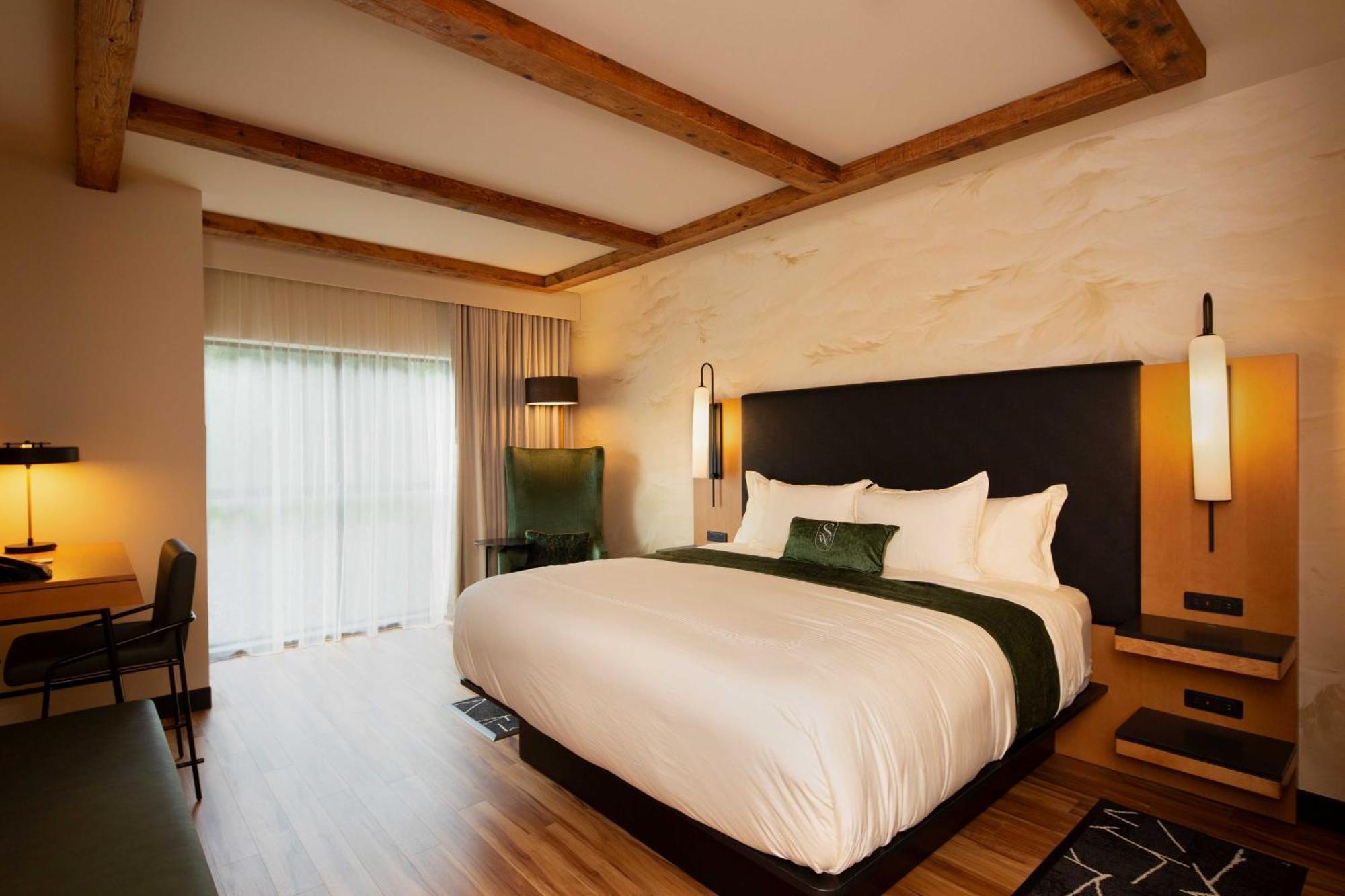 The Swiftwater Hotel Bagian luar foto