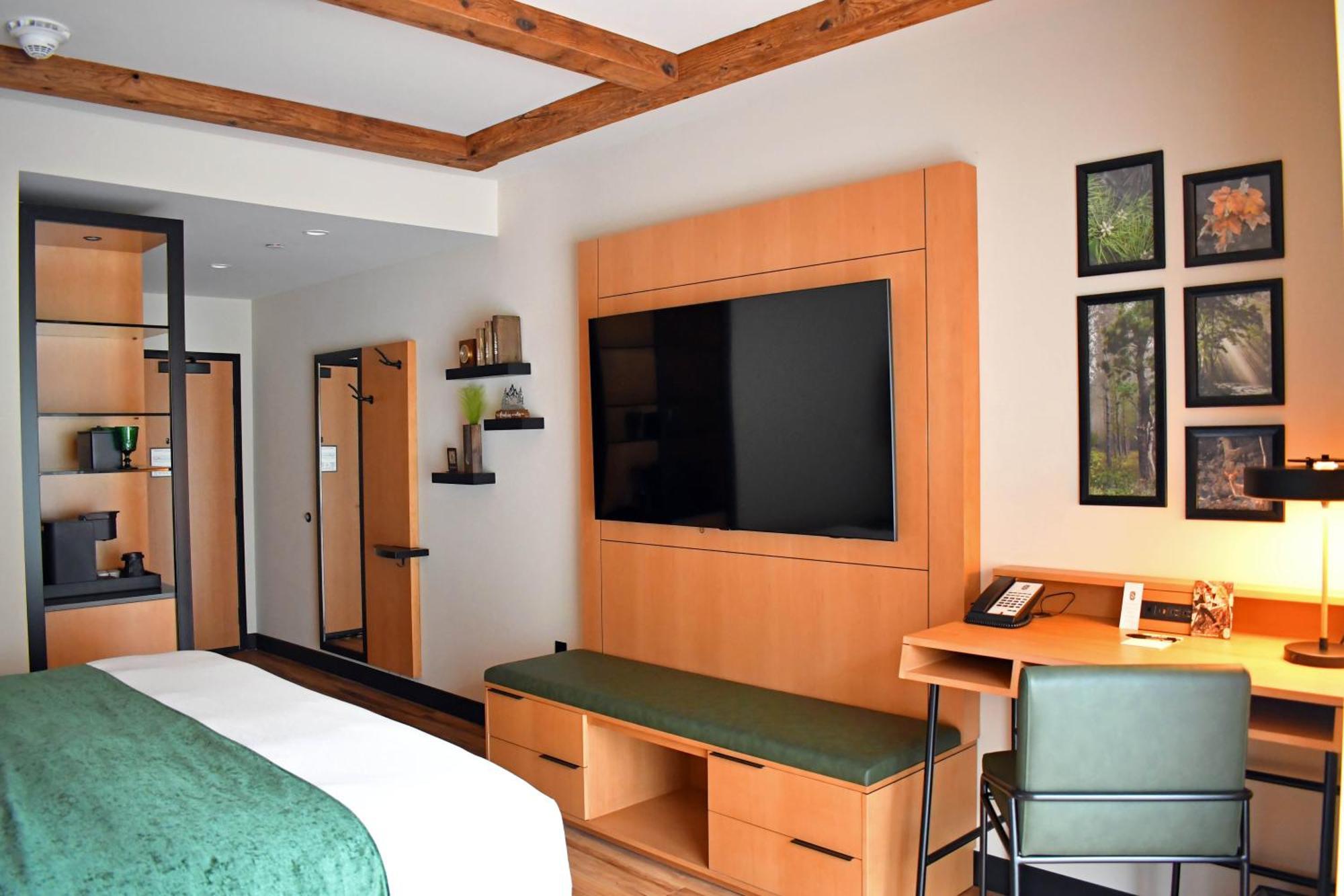 The Swiftwater Hotel Bagian luar foto
